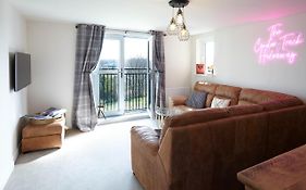 Host & Stay - The Cinder Track Hideaway
